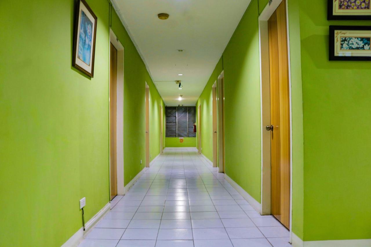 Reddoorz @ Junquera Extension Cebu Eksteriør billede