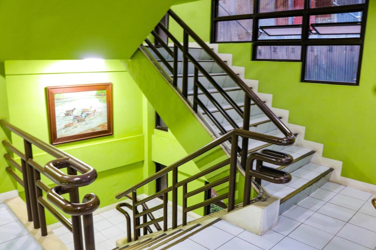 Reddoorz @ Junquera Extension Cebu Eksteriør billede